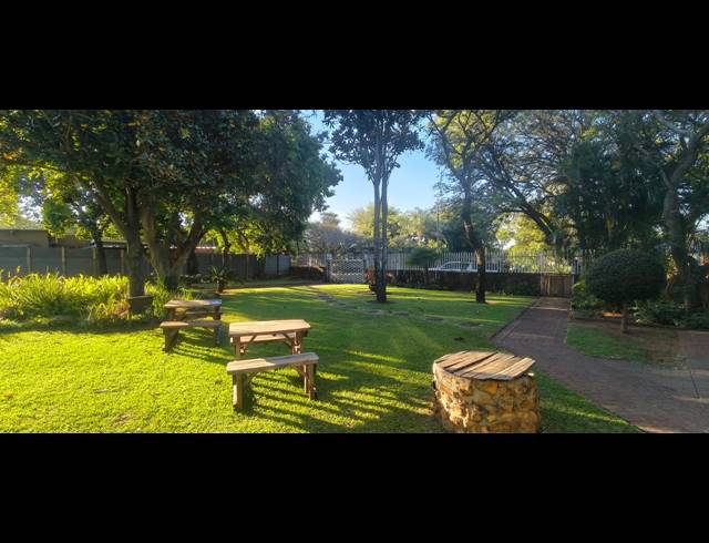 4 BEDROOM HOUSE FOR SALE IN PROTEA PARK